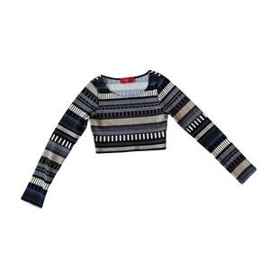 Akira long sleeve crop‎ top